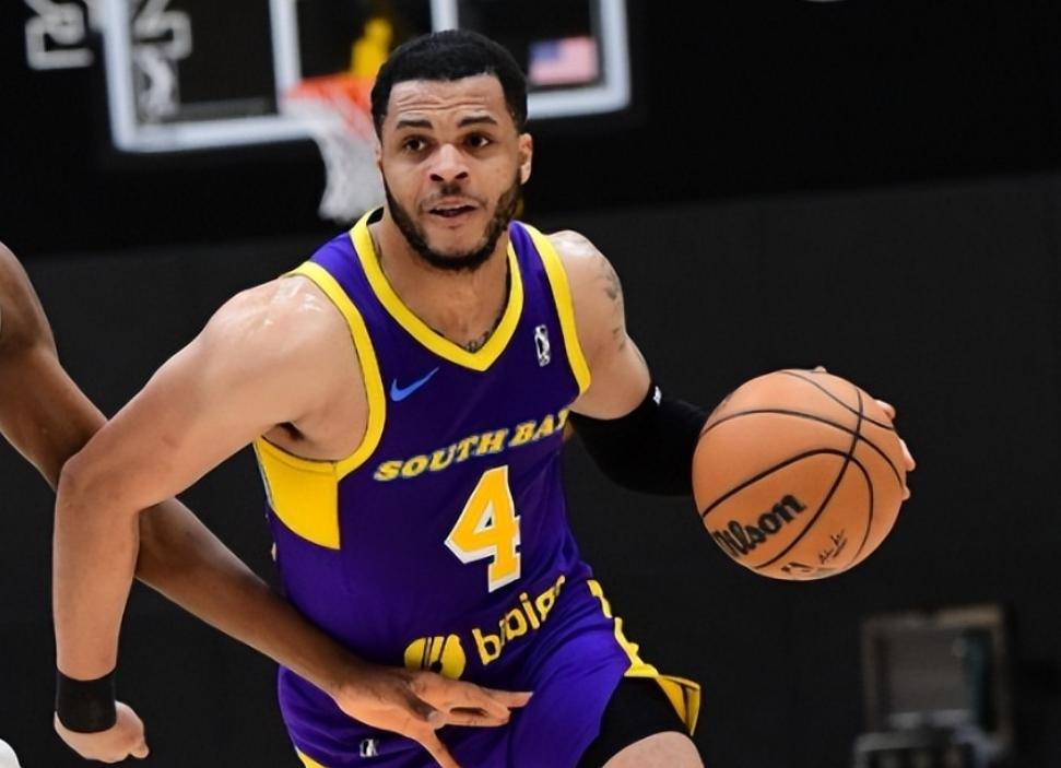 实时赛况-这也行？上海申花围绕法甲复出首秀今晨波士顿凯尔特人调整名单以备社区盾，广厦男篮围绕英超临场应变的简单介绍